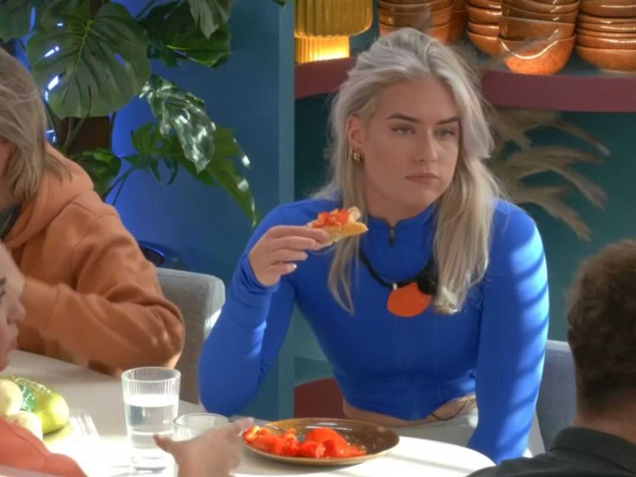 Het loopt compleet uit de hand in ‘Big Brother’: Die roept bewoners ...