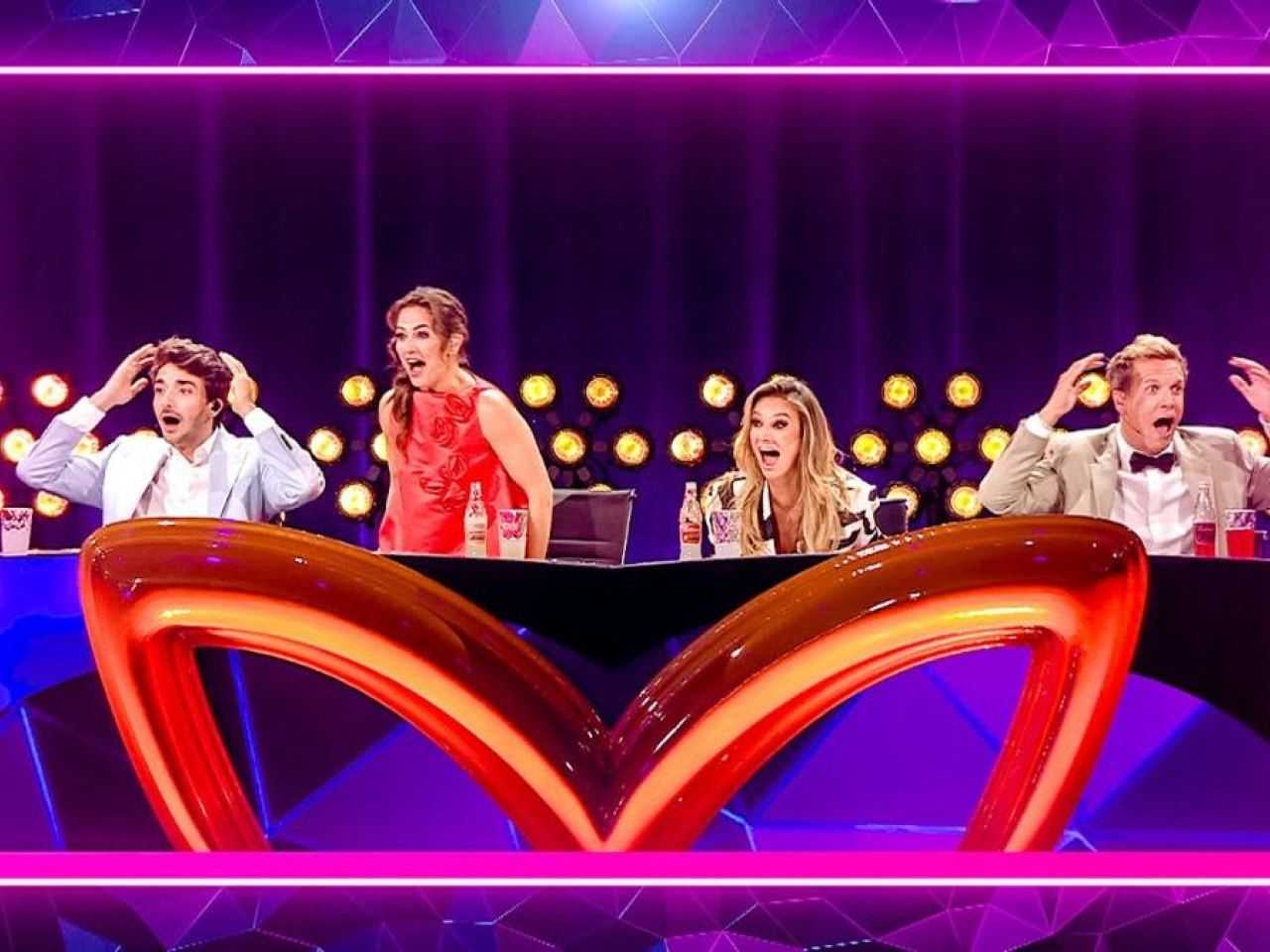 Drie Pluisjes zorgen voor kippenvel: Zitten deze stemmen in The Masked Singer-kostuums?!