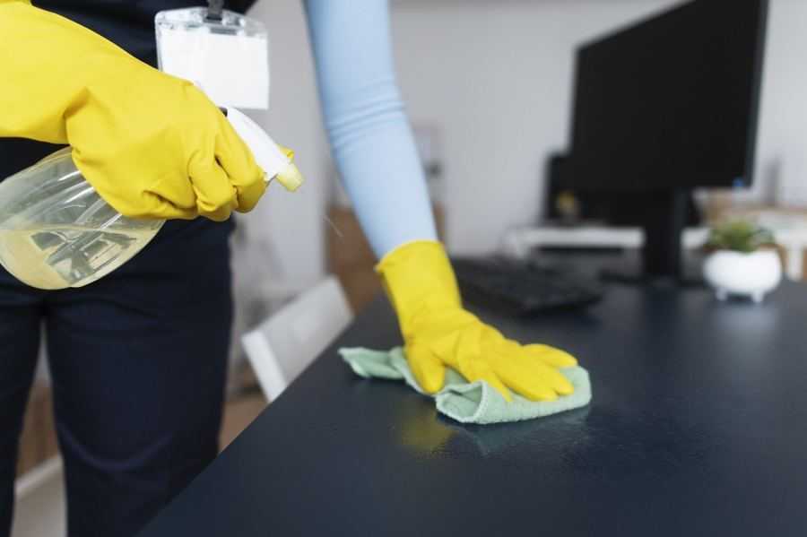 poetsen, schoonmaken