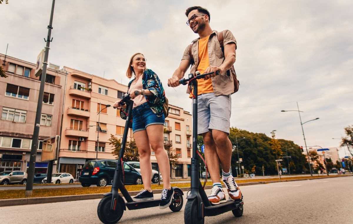 Politie zet regels voor elektrische steps op een rijtje | Redactie24