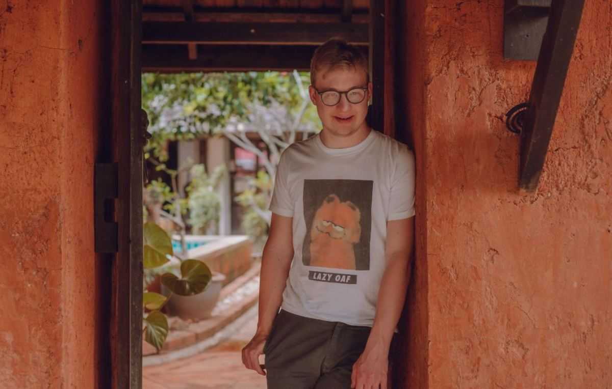 Simon uit 'Down The Road'