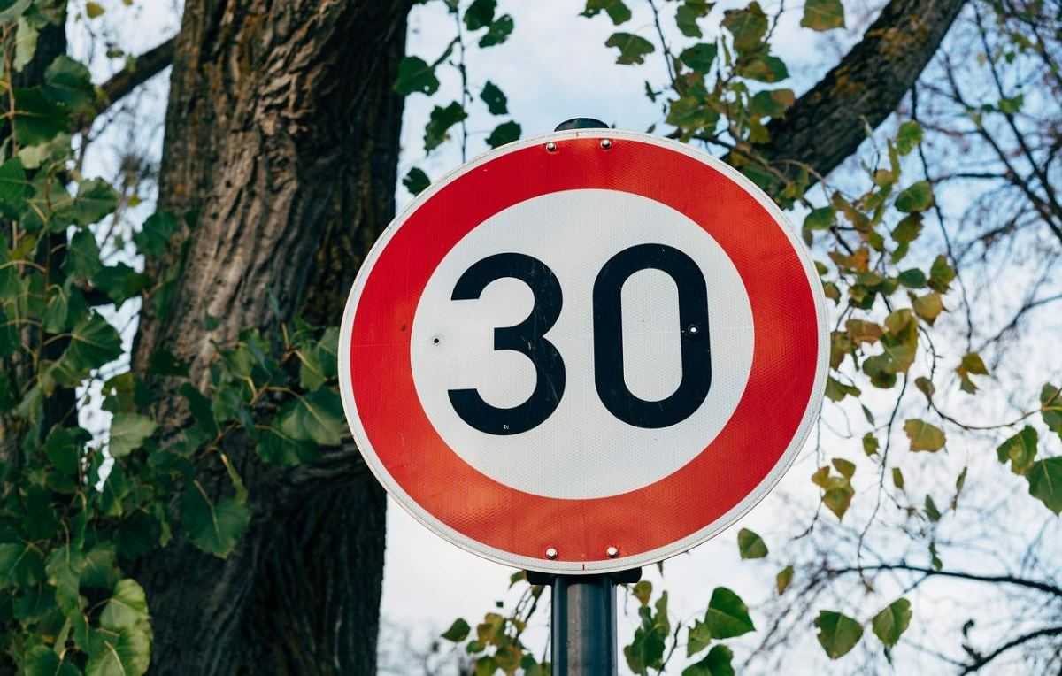 verkeersbord 30 km