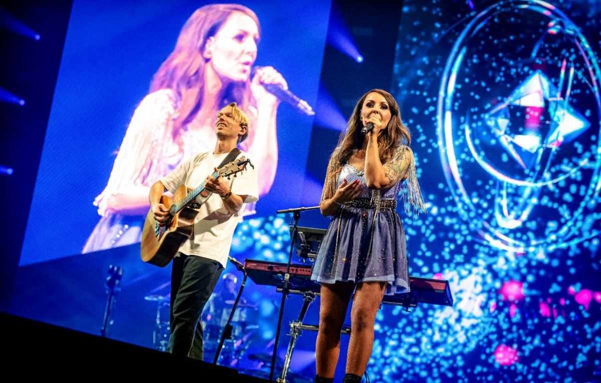 Regi en Linda Mertens in het Sportpaleis