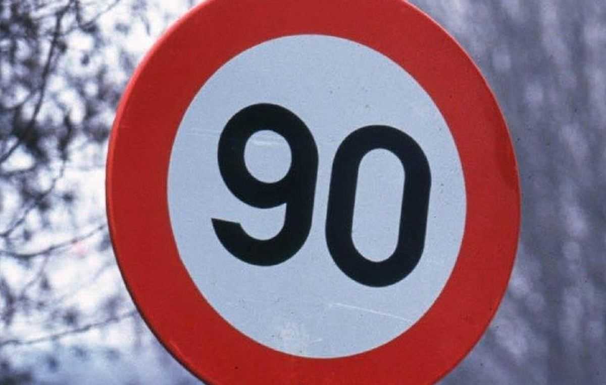 Opgepast: Op deze plaats mag je nu nog maximum 90 km/u rijden | Redactie24