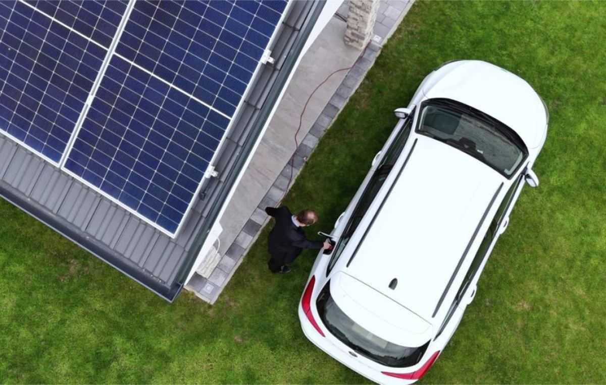 zonnepanelen elektrische auto batterij laadpaal