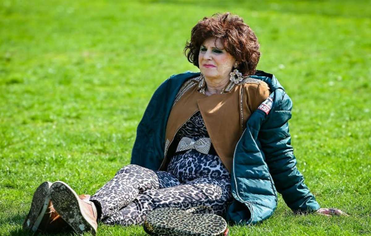 Loes van den Heuvel Photos, News