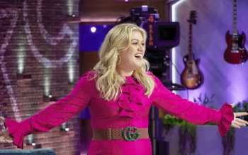 Kelly Clarkson show