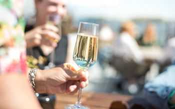 toosten, bubbels, terras
