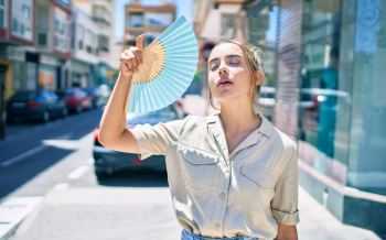 zomer hitte hittegolf zonnesteek