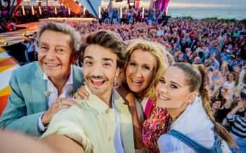 Tien Om Te Zien - Willy Sommers - Aaron Blommaert - Anne De Baetselier - Laura Tesoro