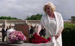 Leah Thys als Marianne in 'Thuis'