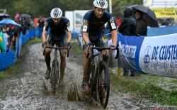  Lander Loockx 