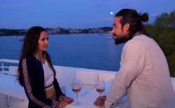 Karina en Fabrizio Tzinaridis in 'De Bachelor'