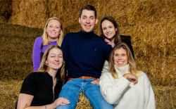 Boer Zkt Vrouw - Boer Thomas, Silke, Chloë, Fien, Amber.
