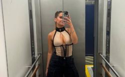 Gaat Laura Tesoro een stap te ver met deze opvallende outfit?