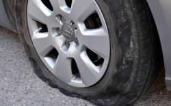 Autoband - lekke band