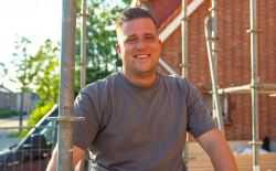 SIMEN SCHUDDINGS, 34, RANST, PLOEGBAAS IN DE BOUWSECTOR