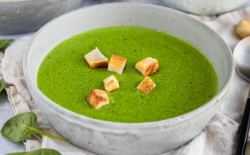 eatde-spinach-soup-7711412_1280 (1).jpg