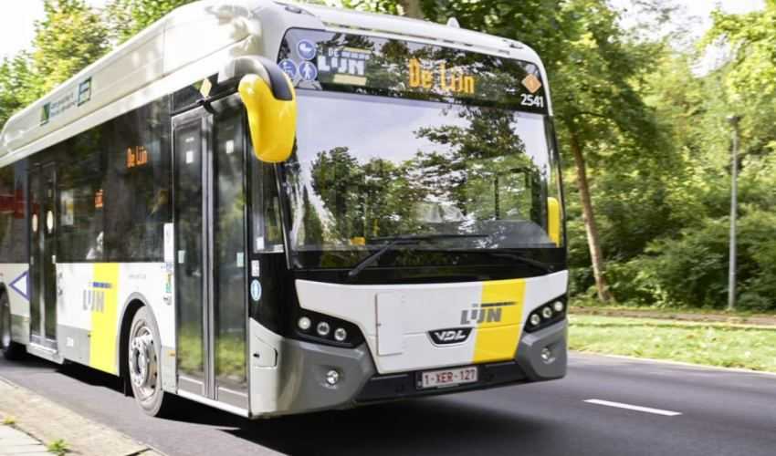 De Lijn bus